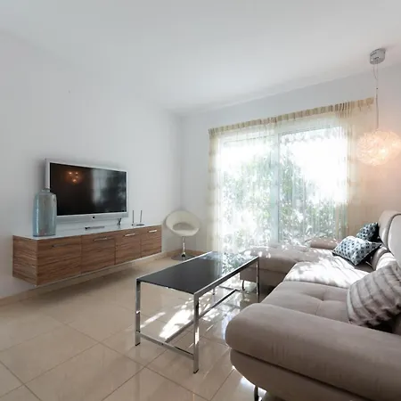 Oasis Holidays & Health - Charming Balcon de Telde